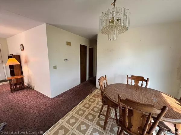 Lapeer, MI 48446,2312 Pero Lake Road