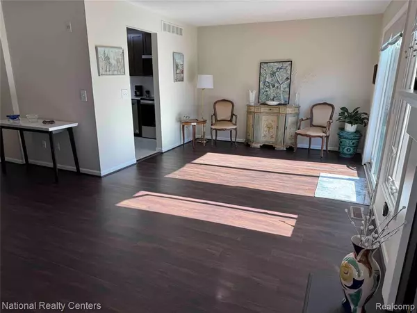 Canton, MI 48187,42285 Saratoga Circle