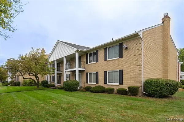 37095 Nottingham, Sterling Heights, MI 48312