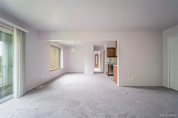 Sterling Heights, MI 48312,37095 Nottingham