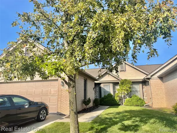 2519 WESTMONT Circle, Sterling Heights, MI 48310