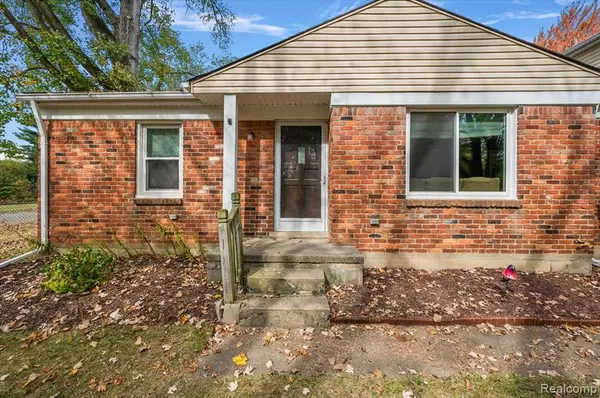 Lake Orion, MI,2262 Hammerslea Road