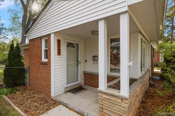 Royal Oak, MI 48073,3069 Sylvan Drive