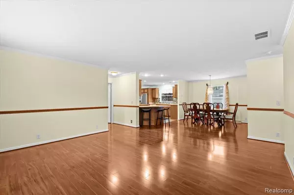 South Lyon, MI 48178,11078 Wood Run Circle