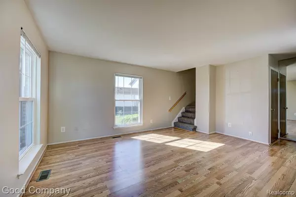 Sterling Heights, MI 48312,35215 Taffy Drive