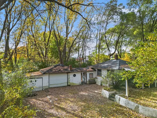 Clarkston, MI 48348,8056 Ortonville Road