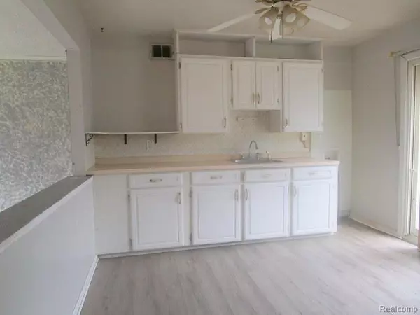 Roseville, MI 48066,26140 Nagel Street