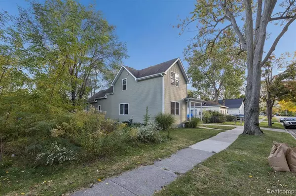 Saginaw, MI 48602,516 N Granger Street