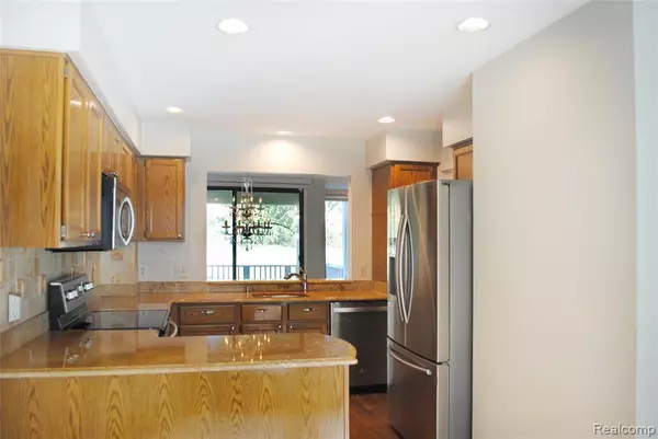 Bloomfield Hills, MI 48304,719 Upper Scotsborough Way