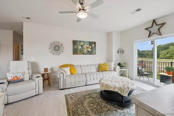 Howell, MI 48855,9777 Ridge Run Street