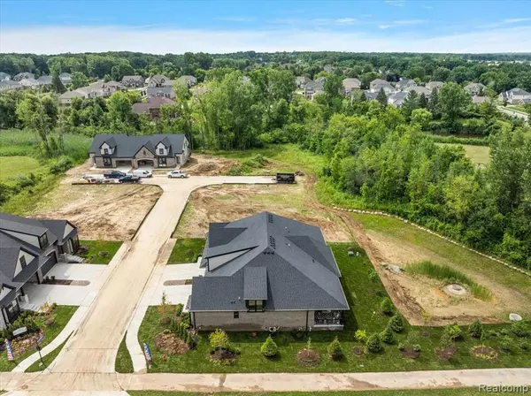 Rochester Hills, MI 48307,2032 Breckenridge Court