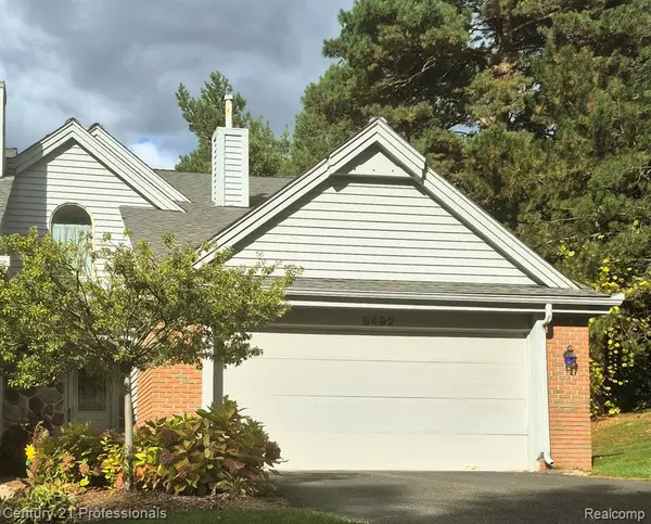 6492 Scenic Pines Court, Clarkston, MI