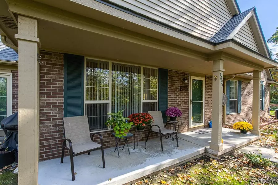 4091 Stonebridge, Holly, MI 48442