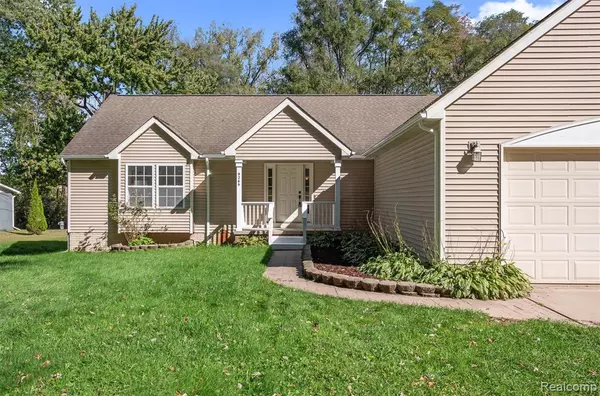 Clarkston, MI 48348,9266 Hillcrest