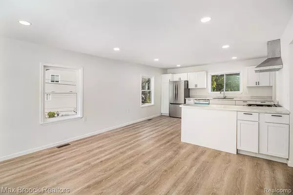 Lake Orion, MI 48362,769 Markdale Street