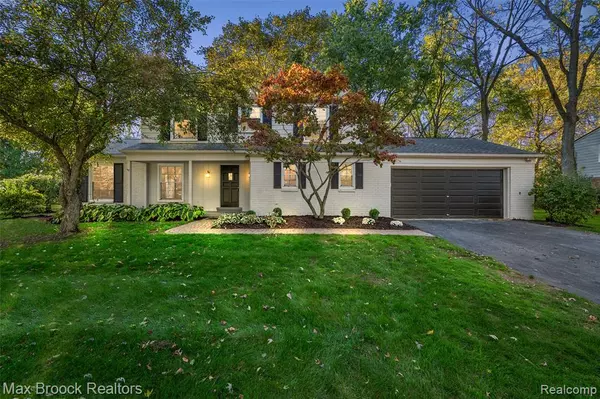 2156 Park Ridge Drive, Bloomfield Hills, MI 48304