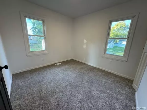 Mount Morris, MI 48458,1393 W Stanley Road