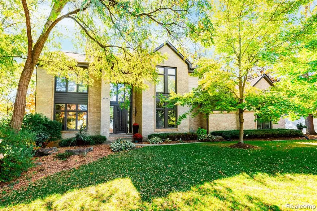 Farmington Hills, MI 48331,29508 Kenloch Drive