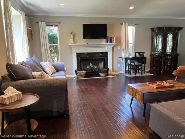 Commerce Twp, MI 48390,2057 Holly Berry Lane