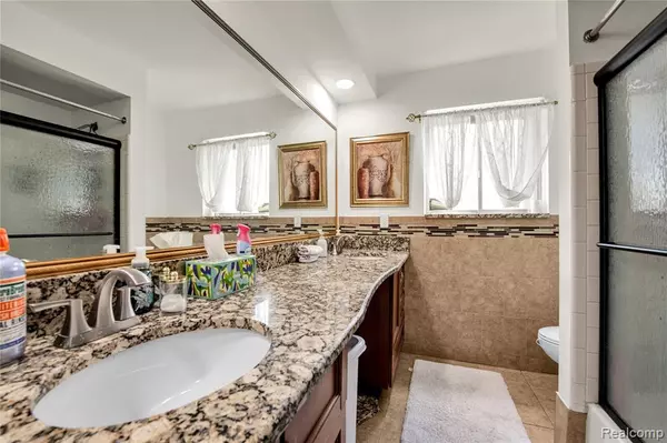 Sterling Heights, MI 48310,37288 Vernon Drive