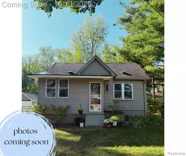 10893 Laurel Street, Livonia, MI 48150