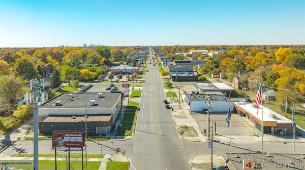 Detroit, MI 48224,17658 E WARREN Avenue