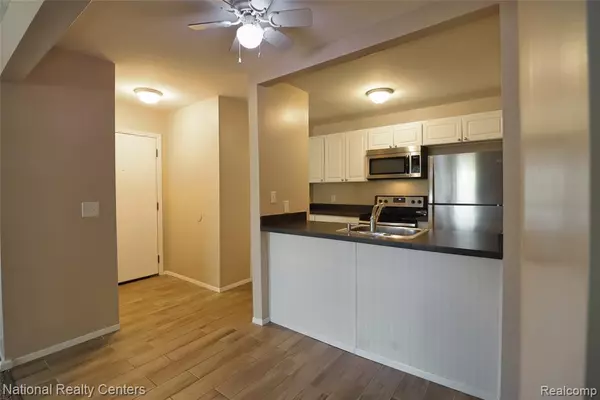 Brighton, MI 48116,8711 Candlewood Trail