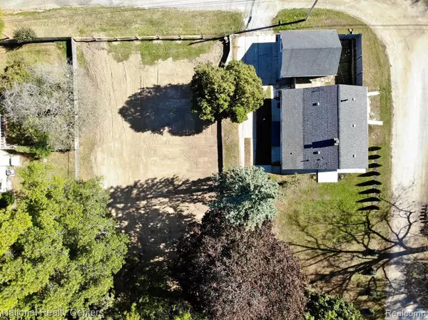 4915 Clarkston Road, Clarkston, MI 48348