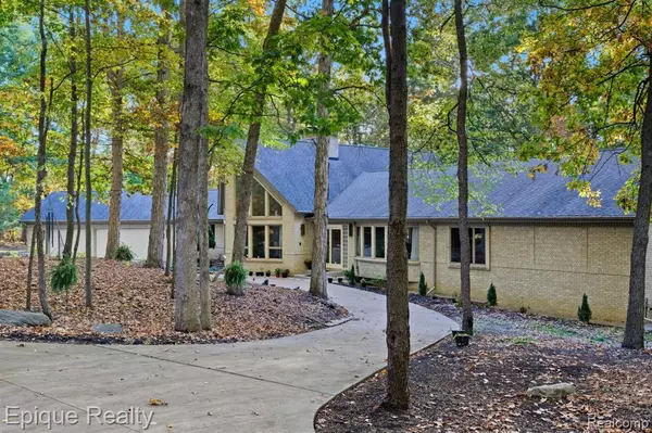 Brighton, MI 48114,2670 Spring Grove Drive