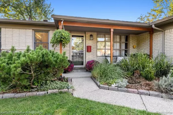 Livonia, MI 48154,14311 Fairway Street