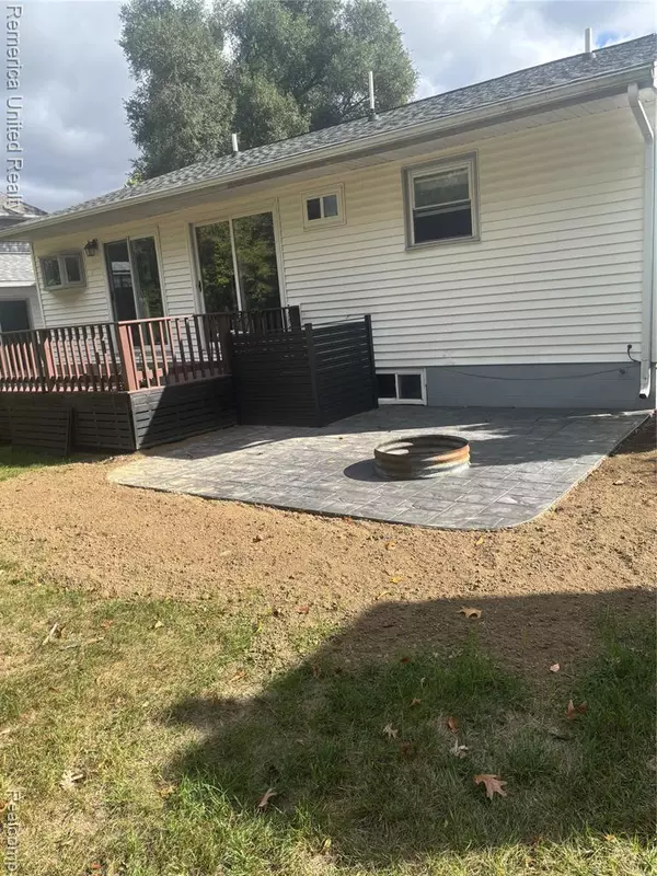 Brooklyn, MI 49230,154 Golfview Drive