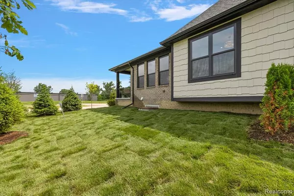 Rochester Hills, MI 48307,2028 Breckenridge Court