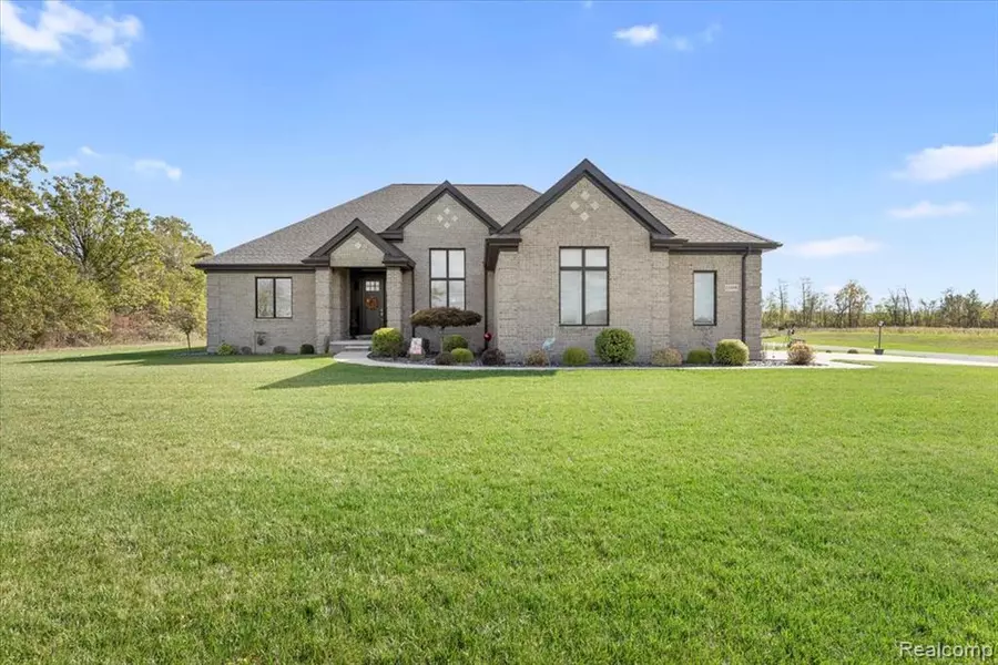 13498 Exeter Road, Carleton, MI 48117