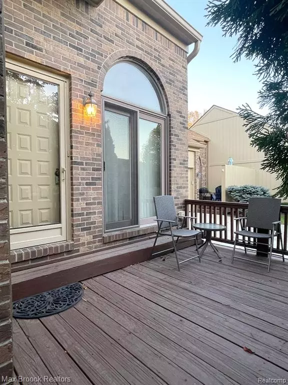 Rochester Hills, MI 48309,2201 Siboney Court