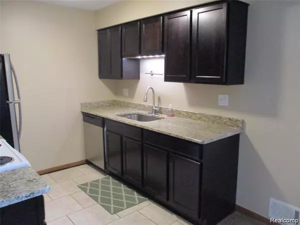 Saint Clair Shores, MI 48082,32646 Harper Avenue