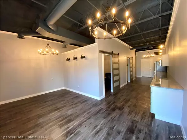 5916 S Main, Clarkston, MI