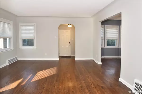 Royal Oak, MI 48067,131 S Dorchester Avenue