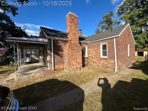 Dearborn Heights, MI 48127,8656 NIGHTINGALE Street