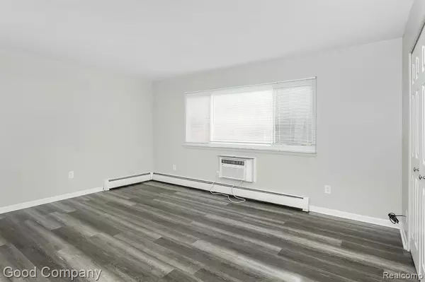 Northville, MI 48167,525 Fairbrook Street