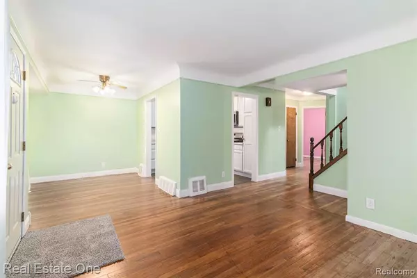 Allen Park, MI 48101,15579 KEPPEN Avenue