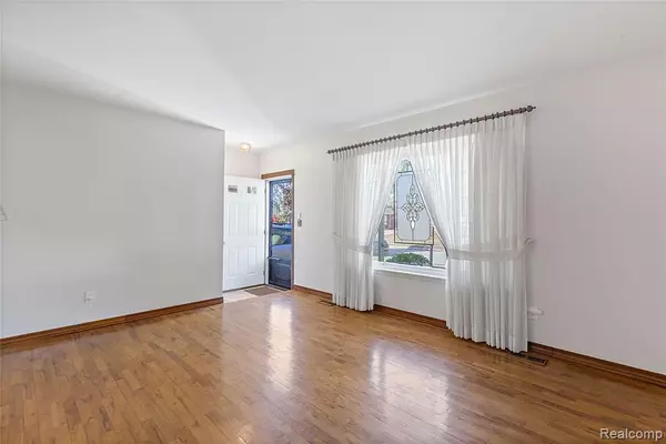 Madison Heights, MI 48071,922 Canterbury Drive