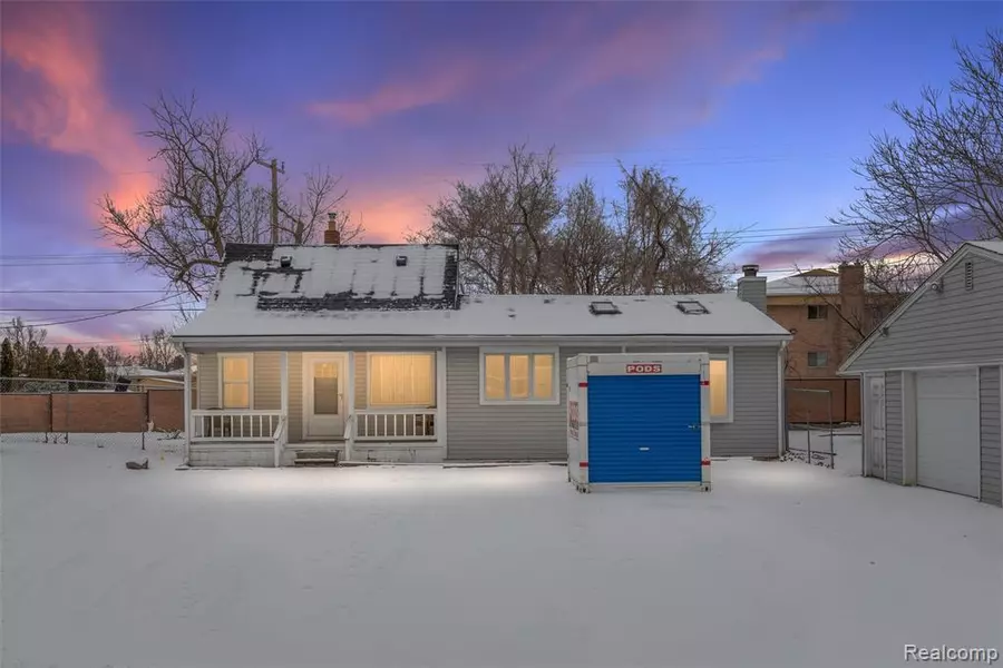18240 Webster Avenue, Southfield, MI 48076