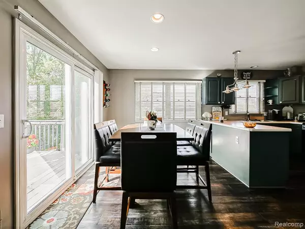 West Bloomfield, MI,5570 Wildrose Avenue