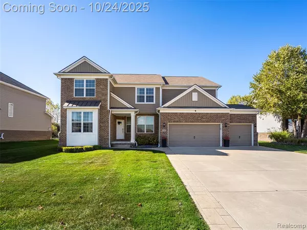 2130 Findley Circle, Lake Orion, MI