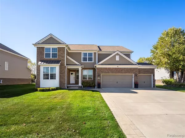 2130 Findley Circle, Lake Orion, MI