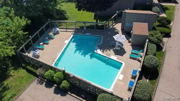 Ypsilanti, MI 48197,9671 Harbour Cove Court
