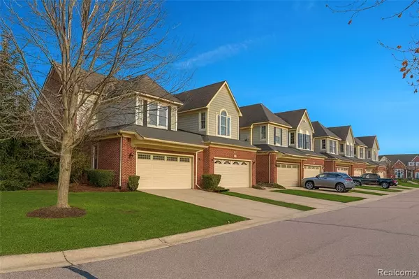 Canton, MI 48187,1284 W CRYSTAL Circle