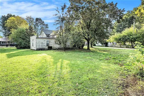 Ashley, MI 48806,301 N New Street