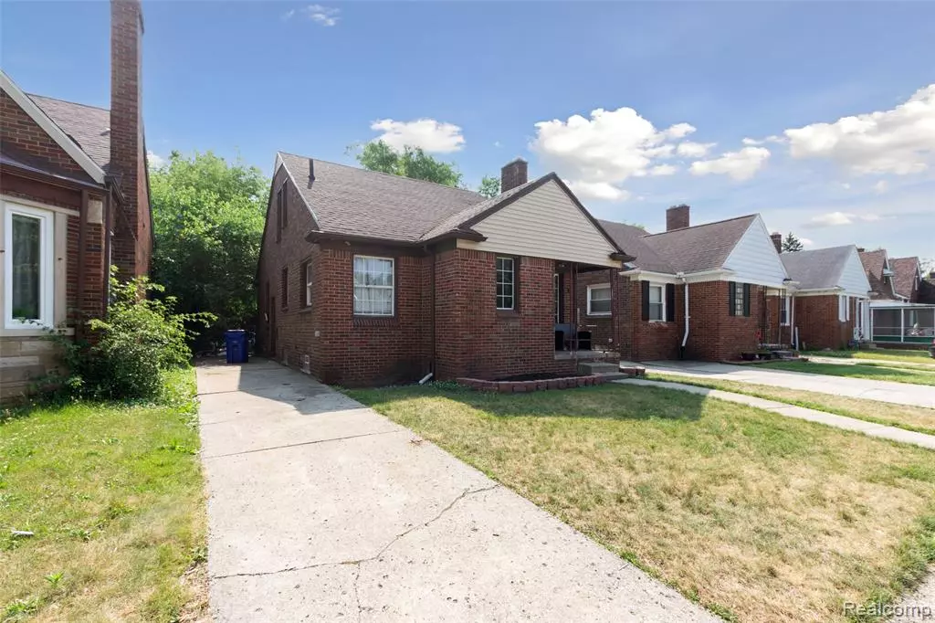 Detroit, MI 48221,19366 KENTUCKY Street