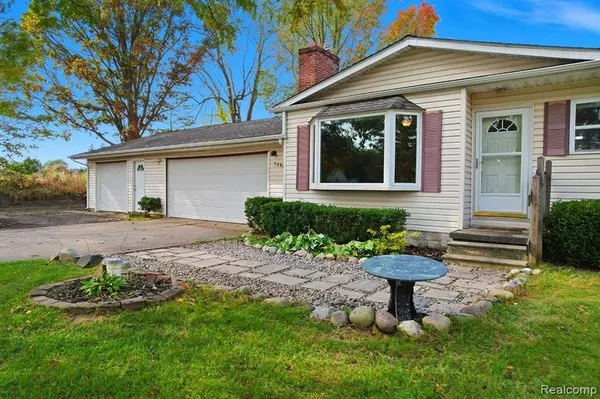 Davisburg, MI 48350,7195 Ormond Road